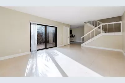 2471 Waterside Drive, Lake Worth, FL 33461 - Photo 9