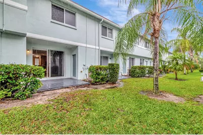 1912 Hibiscus Lane, Riviera Beach, FL 33404 - Photo 31
