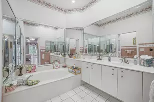 10216 Lombardy Dr, Tamarac, FL 33321 - Photo 19