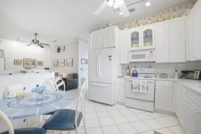 10216 Lombardy Drive, Tamarac, FL 33321 - Photo 11