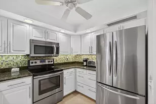 2800 N Ocean Dr, Singer Island, FL 33404 - Photo 5