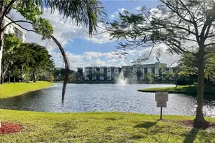 2307 S Cypress Bend Dr, Pompano Beach, FL 33069 - Photo 21