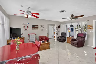4760 NE 5th Avenue, Oakland Park, FL 33334 - Photo 11