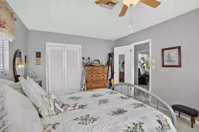 4760 NE 5th Avenue, Oakland Park, FL 33334 - Photo 23