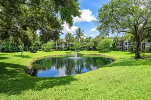 11863 Wimbledon Circle, Wellington, FL 33414 - Photo 15
