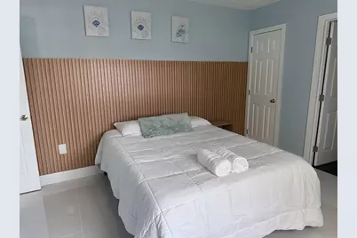 1702 NE 146th Street, Miami, FL 33181 - Photo 7