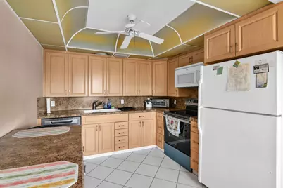 4053 Wolverton C, Boca Raton, FL 33434 - Photo 13