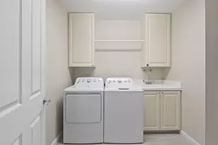 11 Harbour Isle Dr W, Fort Pierce, FL 34949 - Photo 23