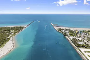 11 Harbour Isle Dr W, Fort Pierce, FL 34949 - Photo 25