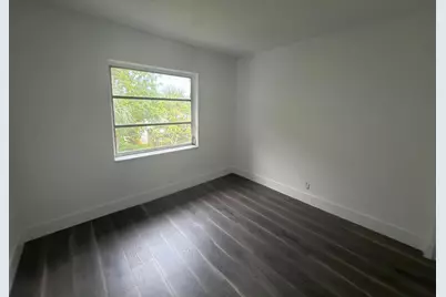 6583 Boulevard Of Champions, North Lauderdale, FL 33068 - Photo 29