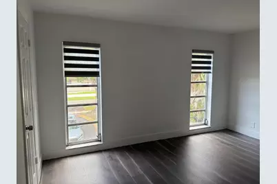 6583 Boulevard Of Champions, North Lauderdale, FL 33068 - Photo 25