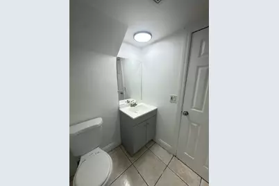 6583 Boulevard Of Champions, North Lauderdale, FL 33068 - Photo 35