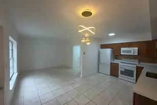 6583 Boulevard of Champions, North Lauderdale, FL 33068 - Photo 11