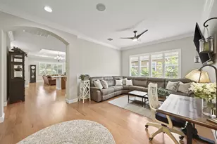 12181 Aviles Cir, Palm Beach Gardens, FL 33418 - Photo 9