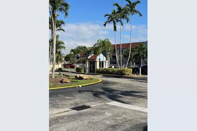 18840 NW 57th Avenue #Unit 101, Hialeah, FL 33015 - Photo 25
