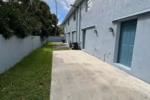 622 S 11th St, Fort Pierce, FL 34950 - Photo 21