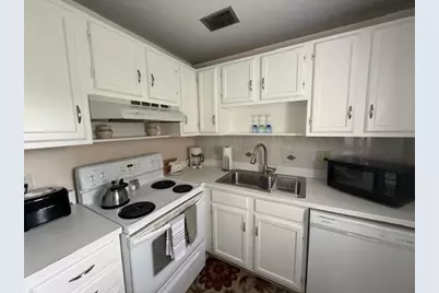 16 Vista Palm Lane #105, Vero Beach, FL 32962 - Photo 11