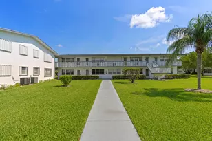 228 Camden J, West Palm Beach, FL 33417 - Photo 15