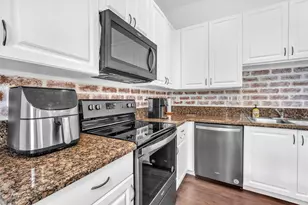 516 SW 147th Ter, Pembroke Pines, FL 33027 - Photo 15