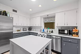 224 N Gordon Rd, Fort Lauderdale, FL 33301 - Photo 17