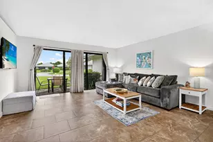 227 Club Dr, Palm Beach Gardens, FL 33418 - Photo 3