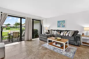 227 Club Dr, Palm Beach Gardens, FL 33418 - Photo 5