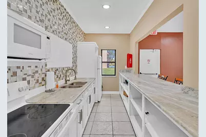 912 SW 9th Street Circle #105, Boca Raton, FL 33486 - Photo 25