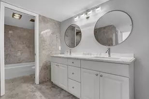 2000 Presidential Way, West Palm Beach, FL 33401 - Photo 7