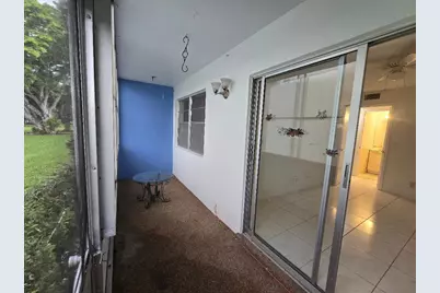 227 Kent N, West Palm Beach, FL 33417 - Photo 13