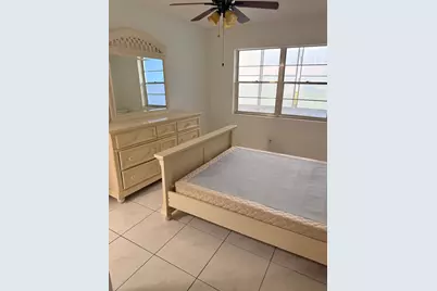 227 Kent N, West Palm Beach, FL 33417 - Photo 9