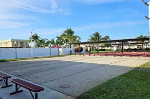 2950 Crosley Dr E, West Palm Beach, FL 33415 - Photo 27