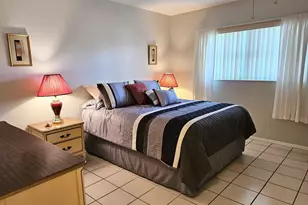 2950 Crosley Dr E, West Palm Beach, FL 33415 - Photo 17