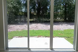 203 Southland Dr, Fort Pierce, FL 34982 - Photo 9