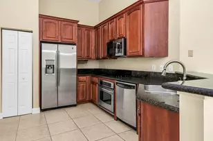 16102 Emerald Estates Dr, Weston, FL 33331 - Photo 5
