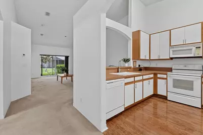 9442 Bridgeport Drive, West Palm Beach, FL 33411 - Photo 11