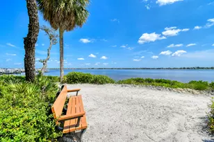 2536 NW Seagrass Dr, Palm City, FL 34990 - Photo 7