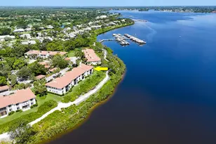 2536 NW Seagrass Dr, Palm City, FL 34990 - Photo 9