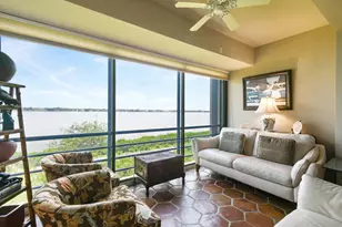2536 NW Seagrass Dr, Palm City, FL 34990 - Photo 15