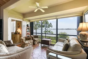 2536 NW Seagrass Dr, Palm City, FL 34990 - Photo 15