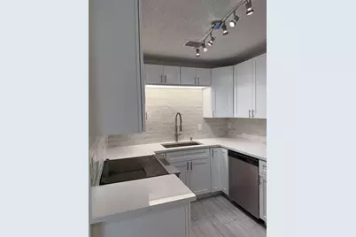 2630 W 28th Street, Riviera Beach, FL 33404 - Photo 3