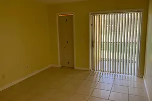 310 Meadows Cir, Boynton Beach, FL 33436 - Photo 13