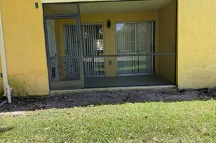 310 Meadows Cir, Boynton Beach, FL 33436 - Photo 19