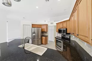 2644 Miller Ct, Weston, FL 33332 - Photo 11