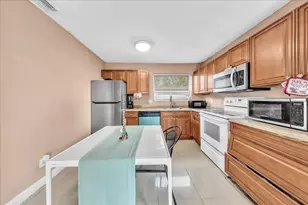 3560 NW 34th Way, Lauderdale Lakes, FL 33309 - Photo 15