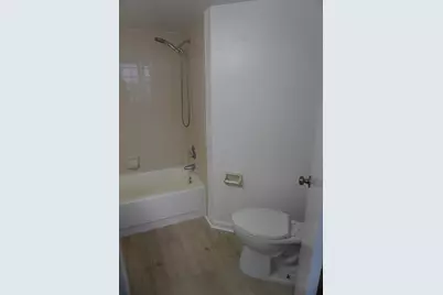 213 Lake Pointe Drive #211, Oakland Park, FL 33309 - Photo 23