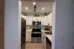 180 Cypress Club Dr, Pompano Beach, FL 33060 - Photo 17