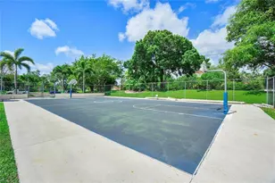 4393 Carambola Cir N, Coconut Creek, FL 33066 - Photo 57