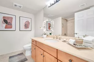 101 Plaza Real, Boca Raton, FL 33432 - Photo 5