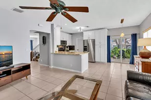 6001 Harbor Isle Way, Tamarac, FL 33321 - Photo 23