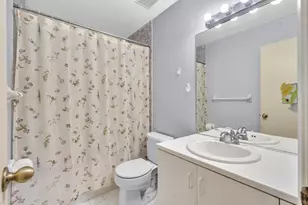 6001 Harbor Isle Way, Tamarac, FL 33321 - Photo 31
